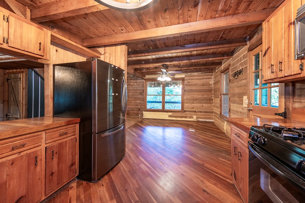 421181 Jasper Residential