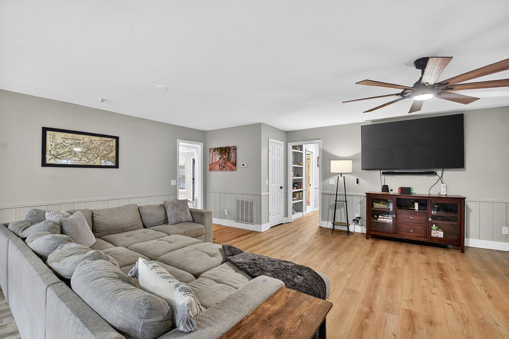 421204 Blue Ridge Residential