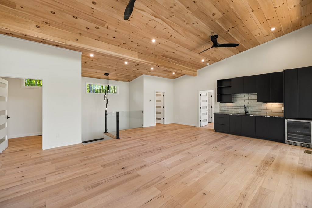 421206 Mineral Bluff Residential