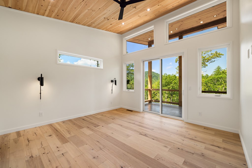 421206 Mineral Bluff Residential