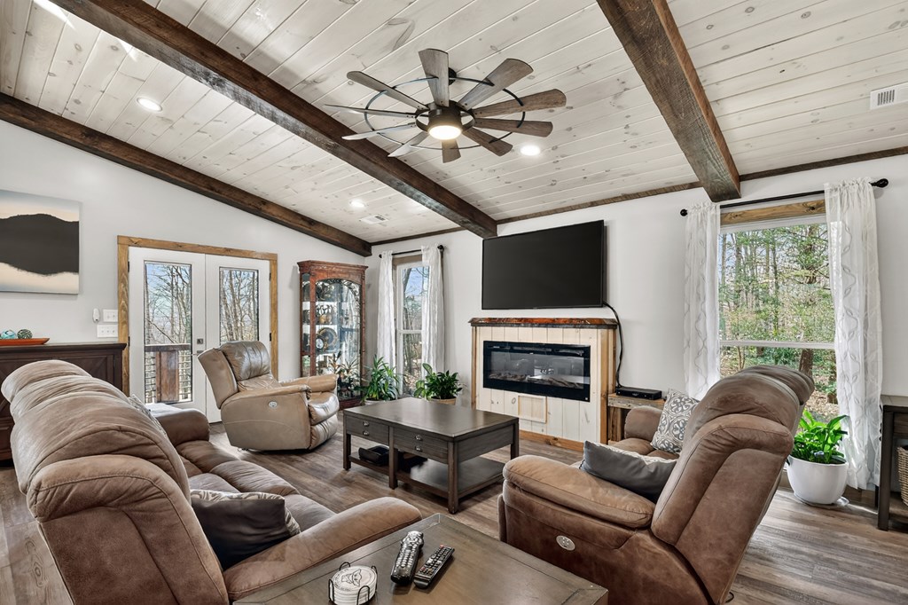 421216 Blue Ridge Residential