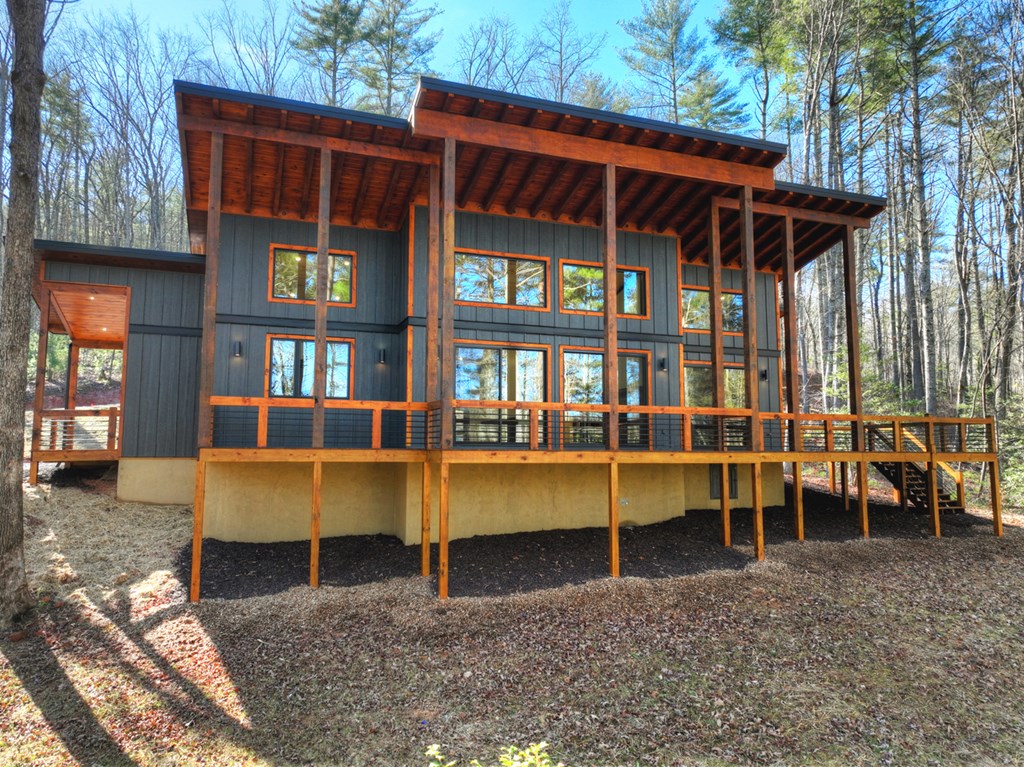 422215 Blue Ridge Residential
