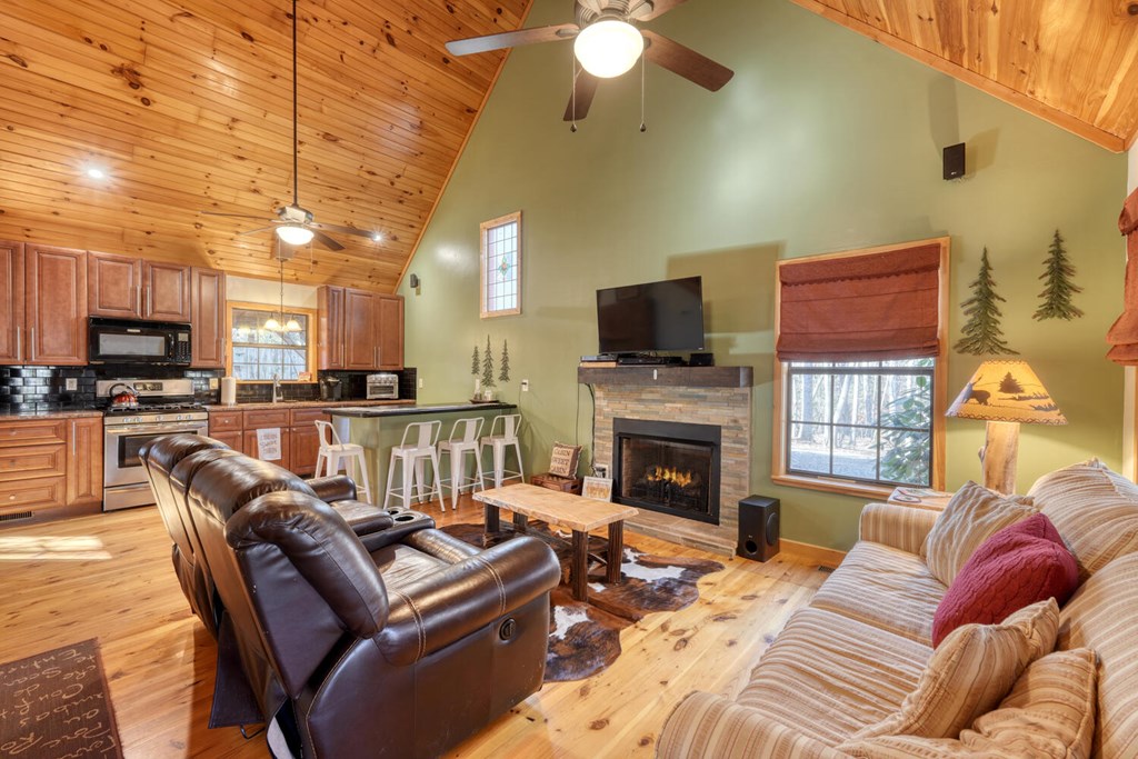 422222 Blairsville Residential