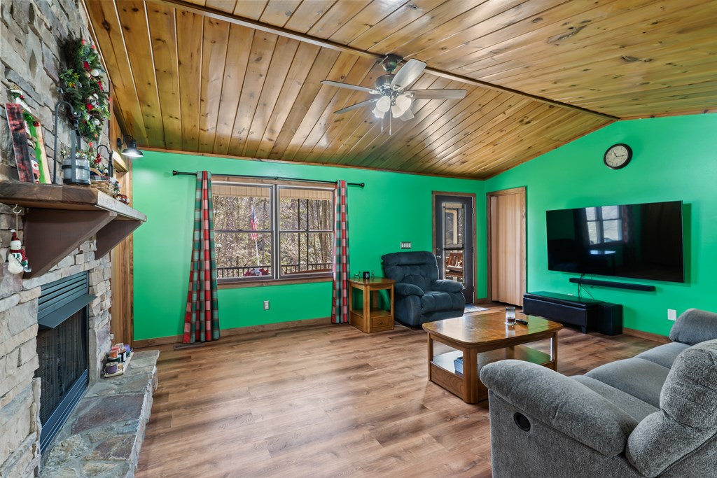 422232 Farner Residential