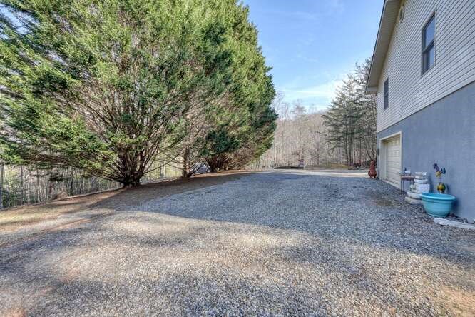 422234 Blairsville Residential
