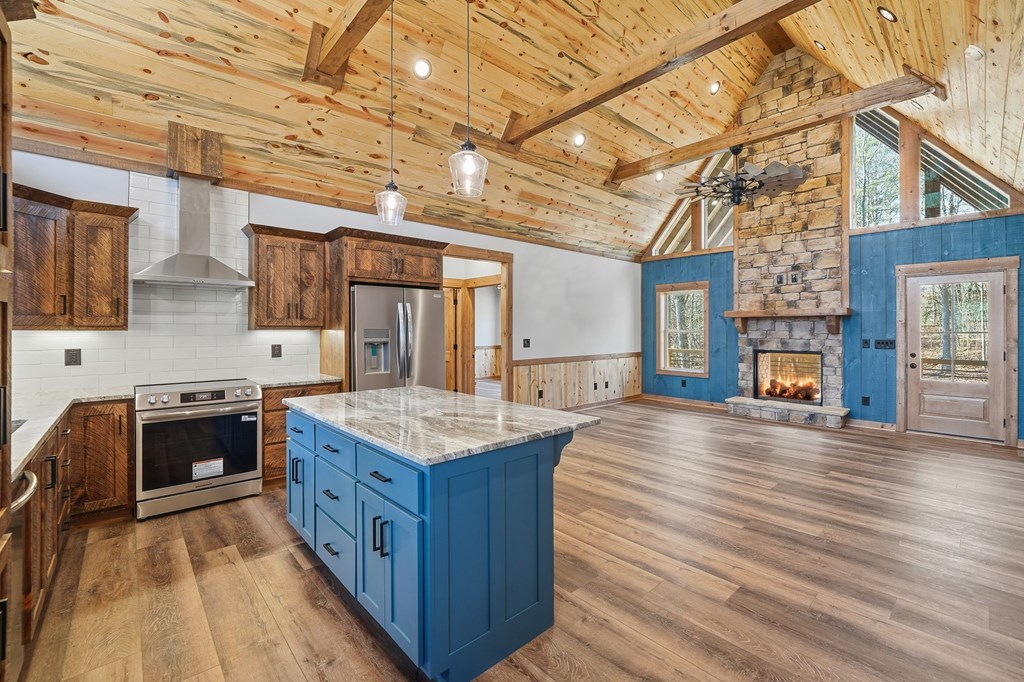 422241 Ellijay Residential