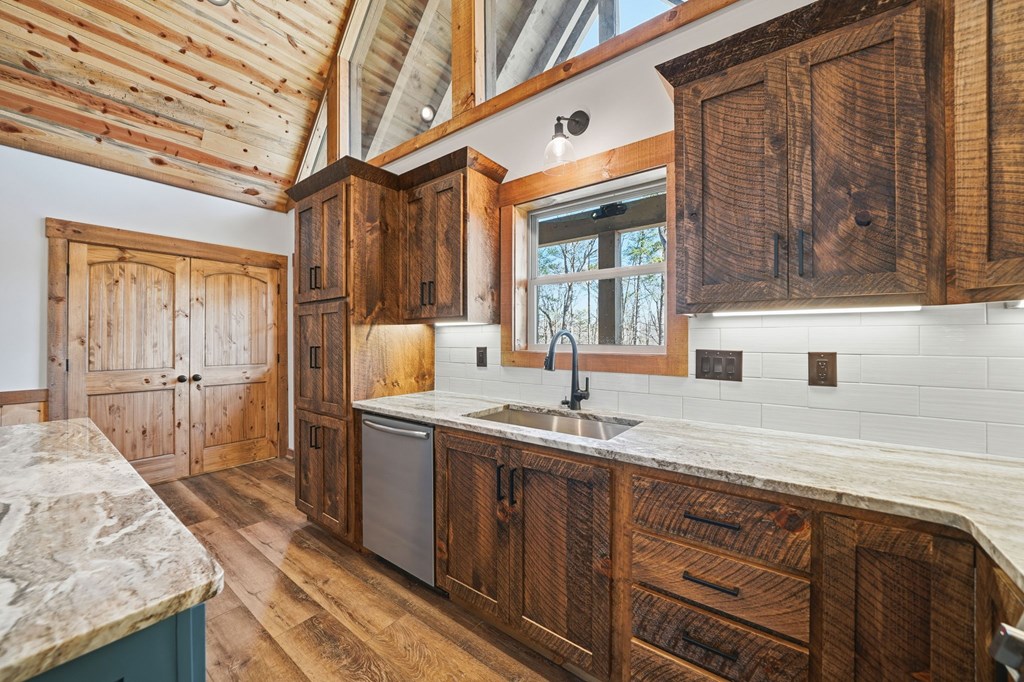 422241 Ellijay Residential