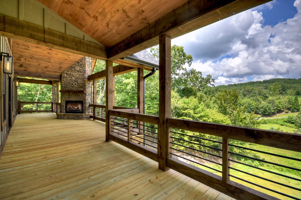 422243 Blue Ridge Residential