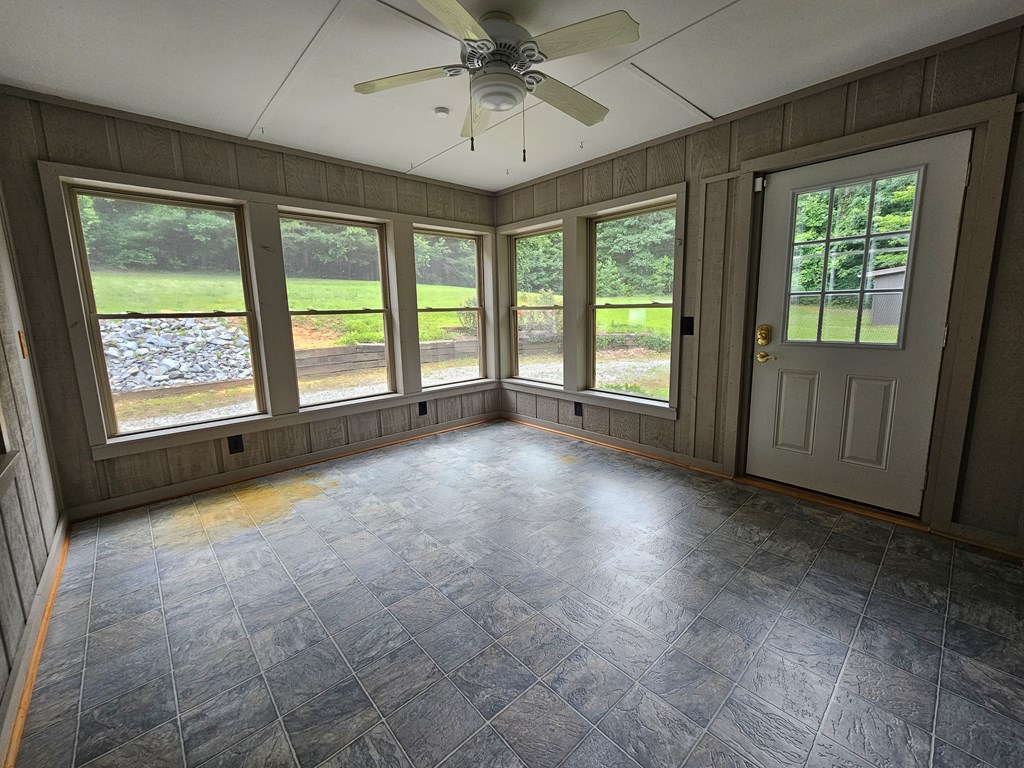 422247 Talking Rock Residential