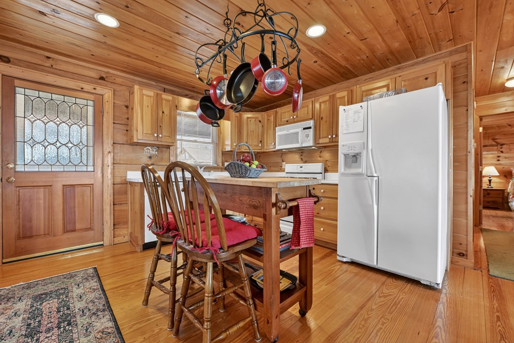 422249 Ellijay Residential