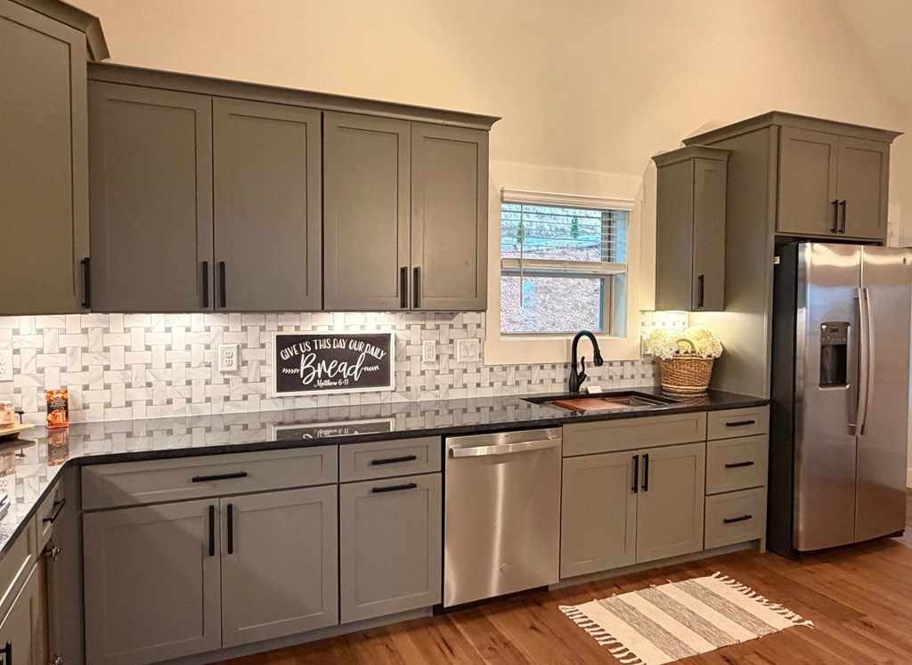 422255 Hiawassee Residential