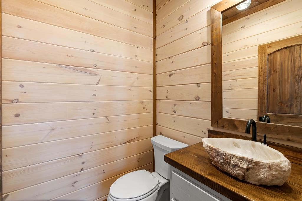 422260 Blue Ridge Residential