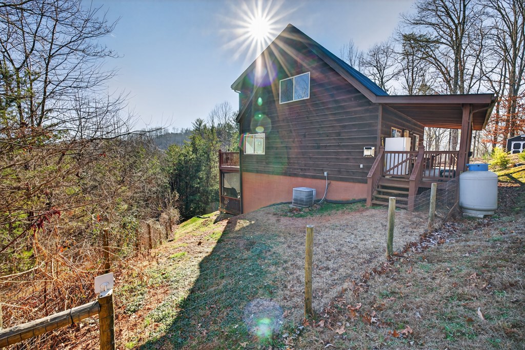 422262 Hiawassee Residential