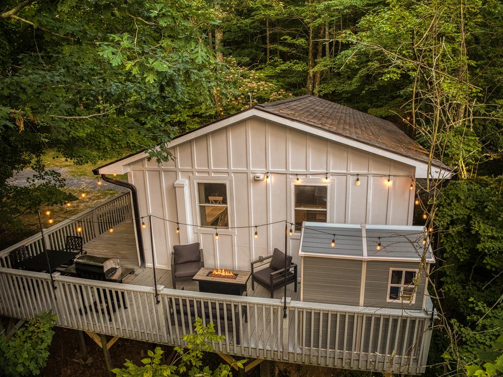 422274 Ellijay 