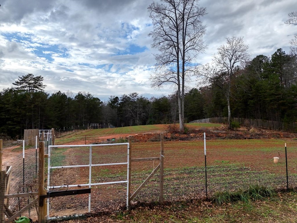 422278 Blairsville Residential