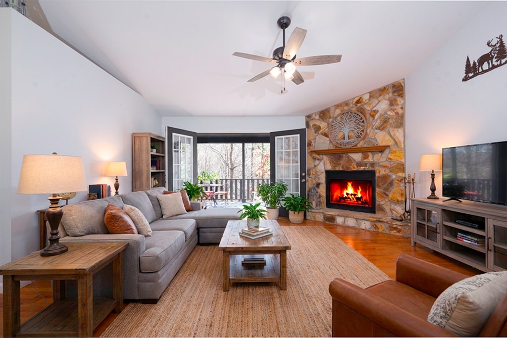 422281 Murphy Residential