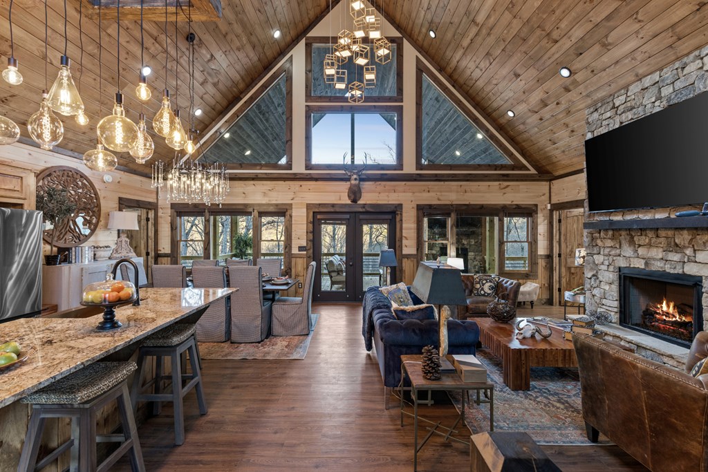 422286 Blue Ridge Residential