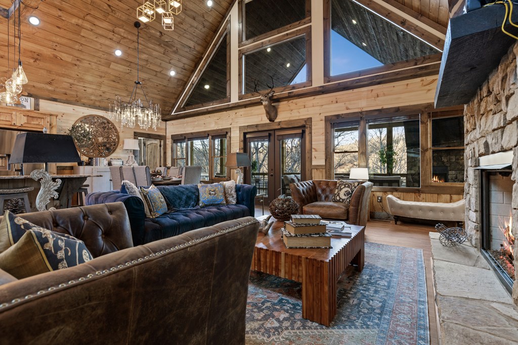 422286 Blue Ridge Residential