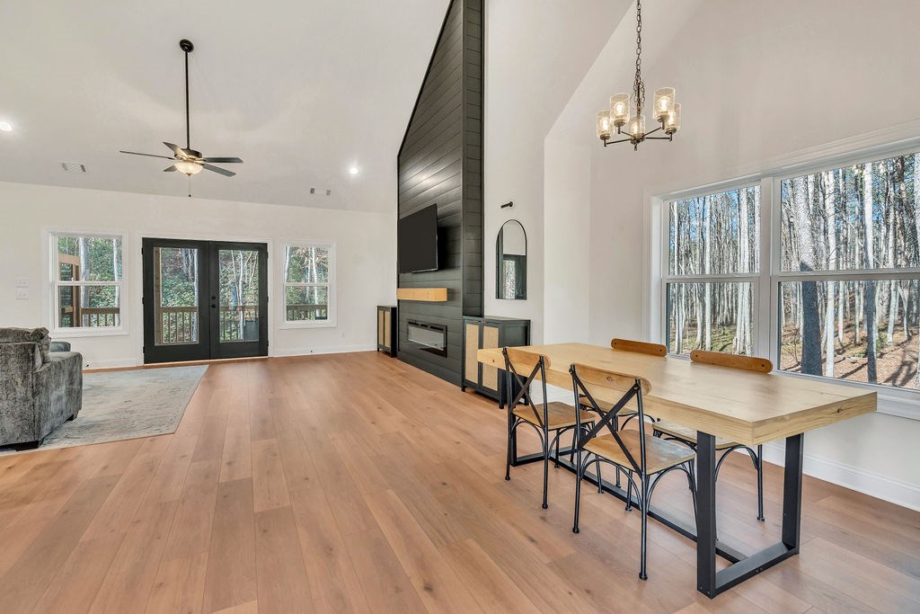 422287 Talking Rock Residential