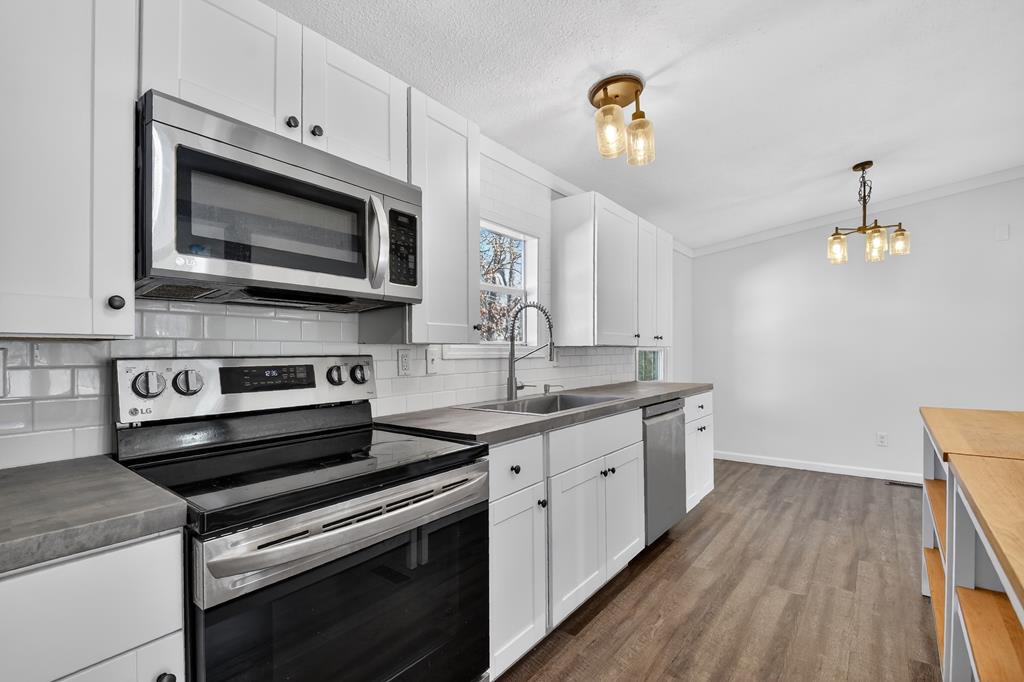 422293 Morganton Residential