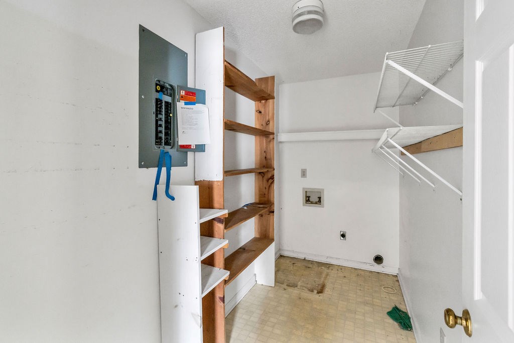 422294 Murrayville Residential