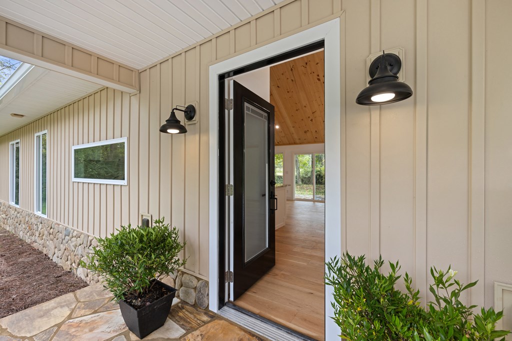 422295 Warne Residential