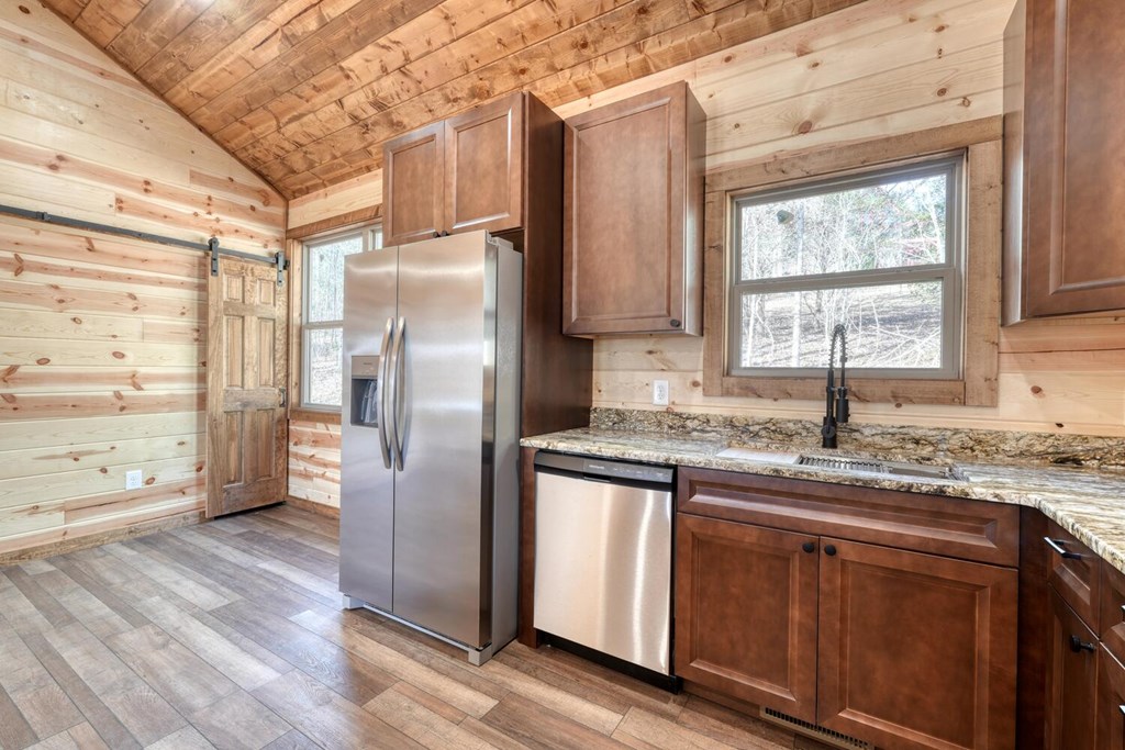 422300 Brasstown Residential