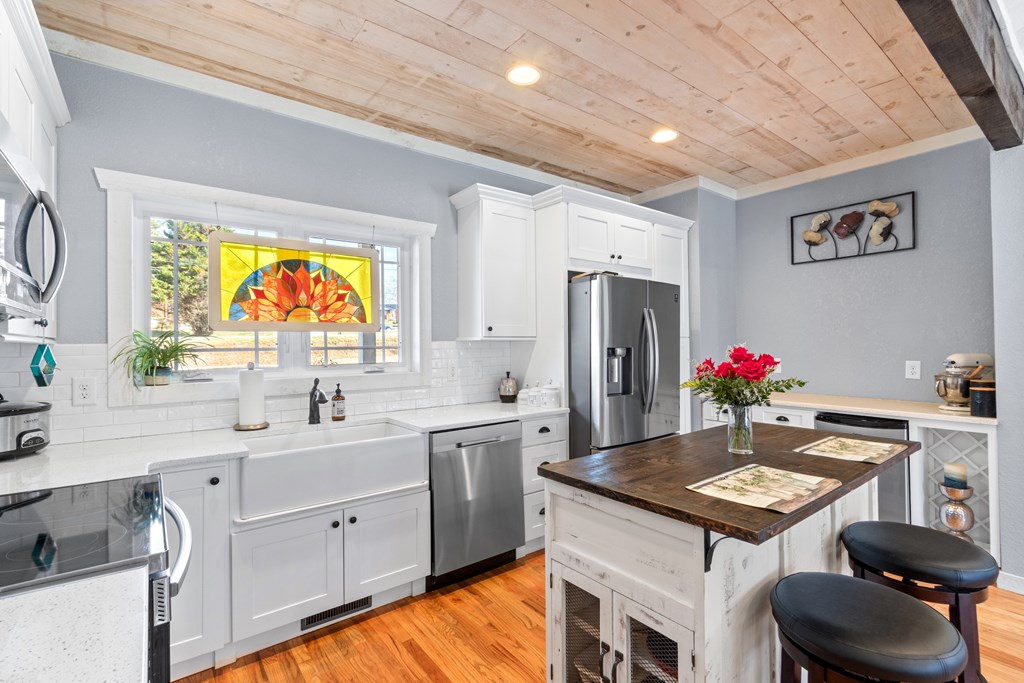 422301 Blue Ridge Residential