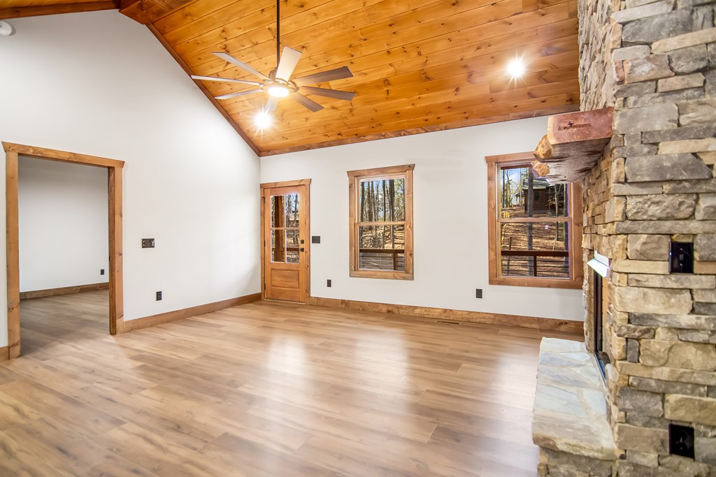 422313 Ellijay Residential