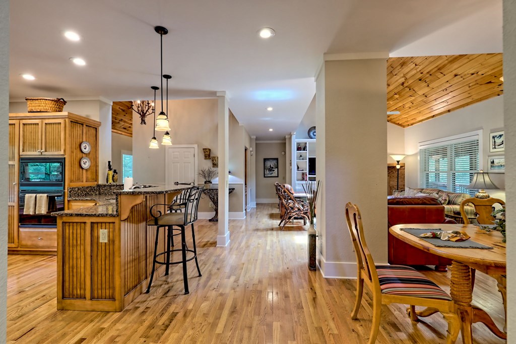 422322 Hayesville Residential