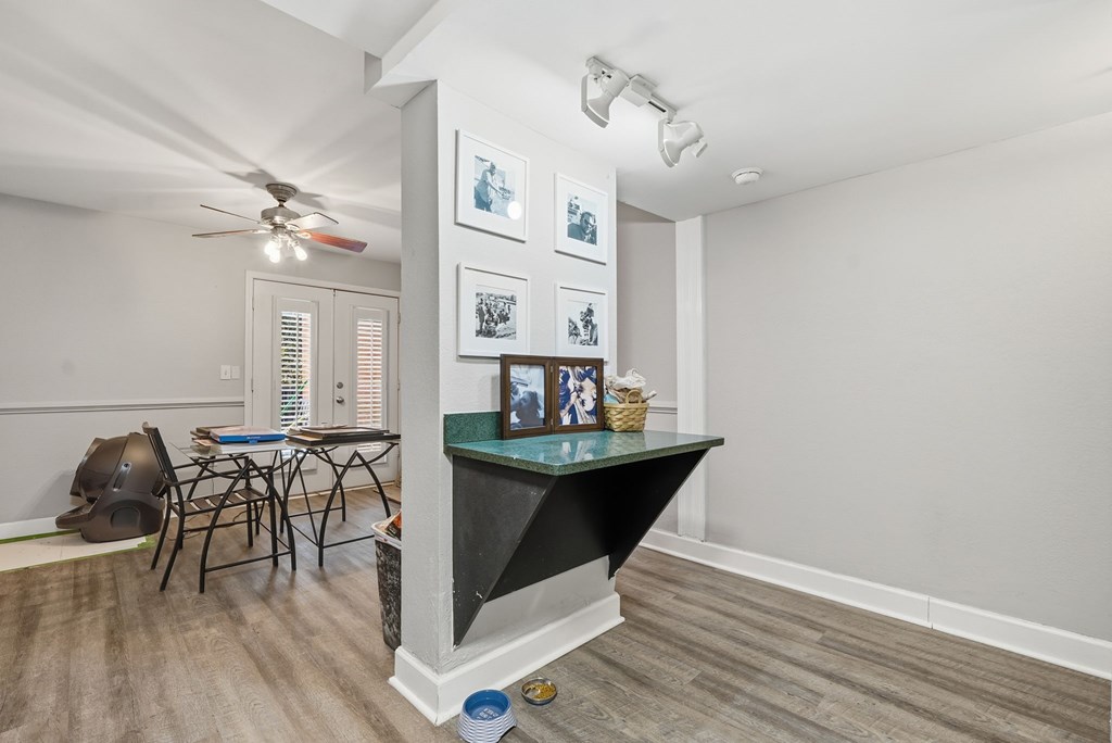 422327 Atlanta Residential