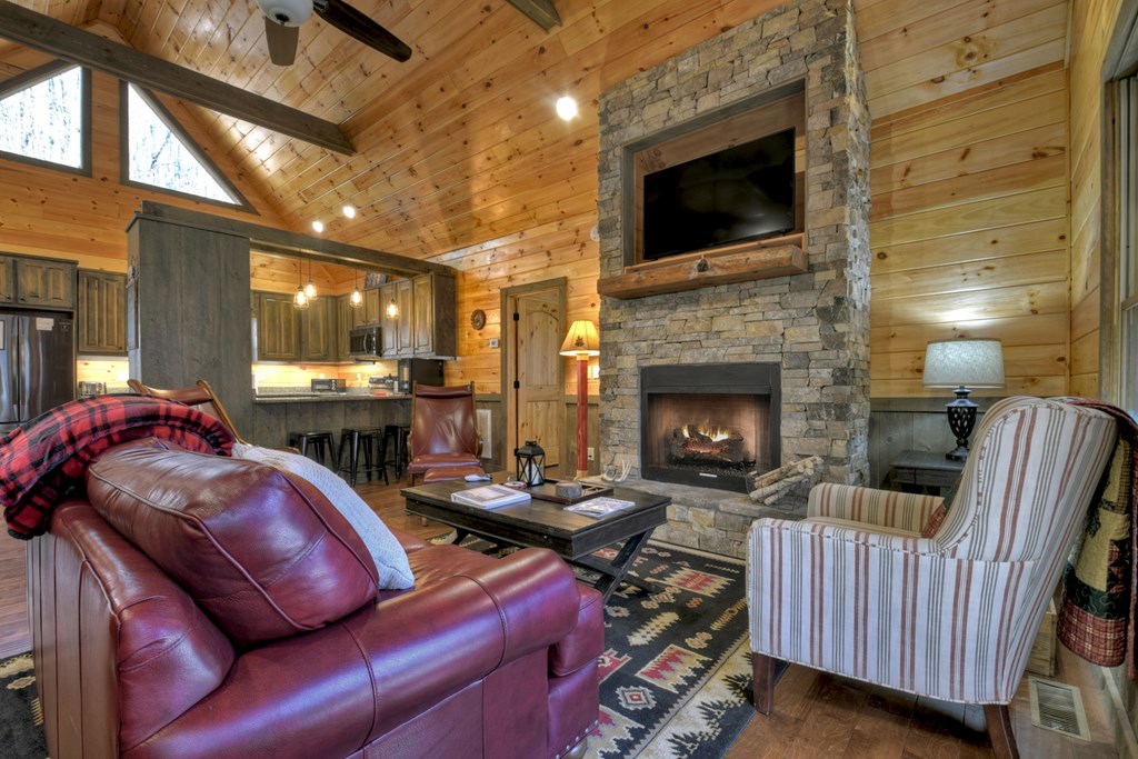 422333 Morganton Residential