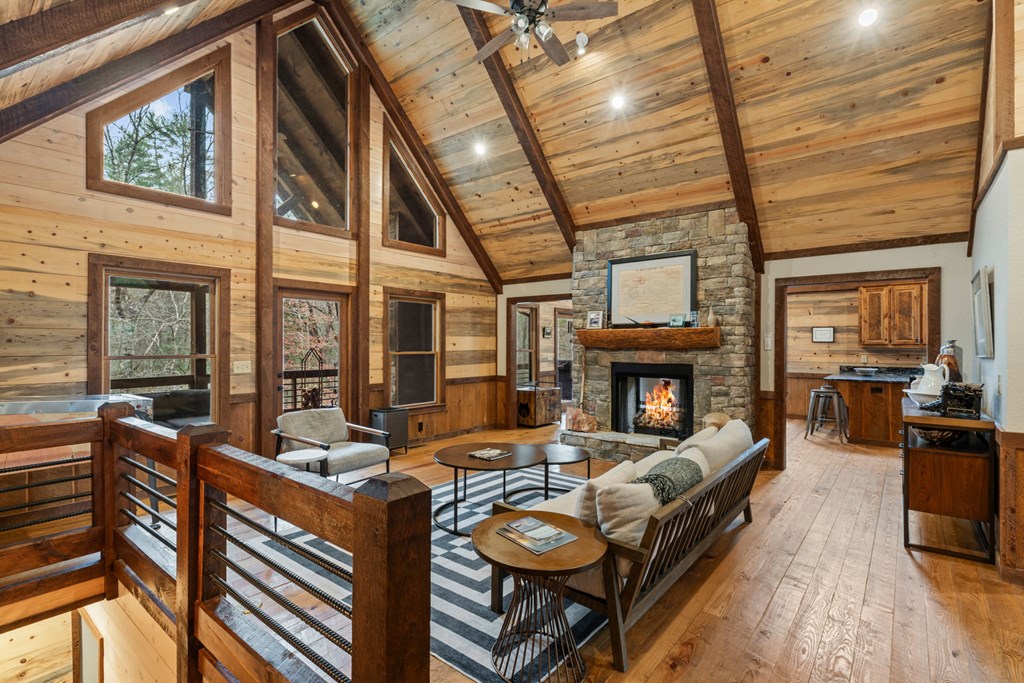 422343 Morganton Residential