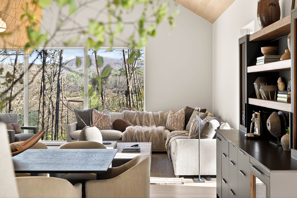 422346 Cherry Log Residential