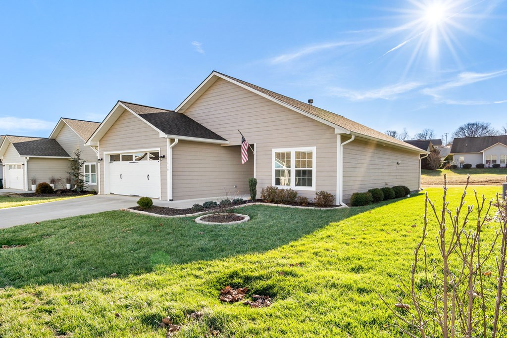 422347 Hayesville Residential