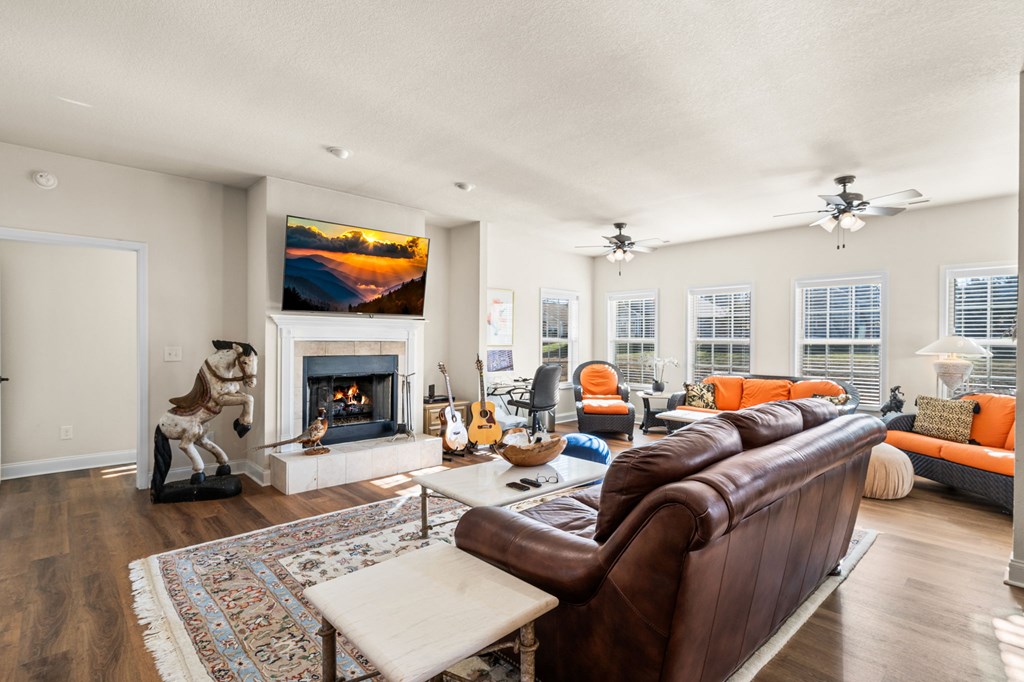 422347 Hayesville Residential