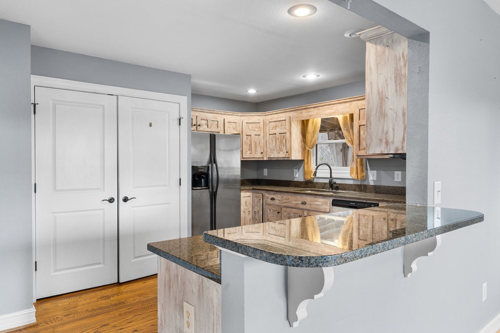 422352 Hayesville Residential