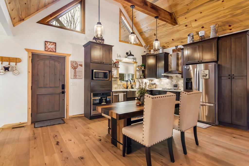 422353 Ellijay Residential