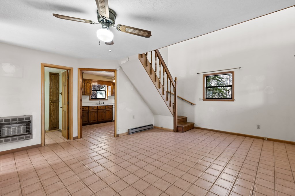 422359 Mineral Bluff Residential