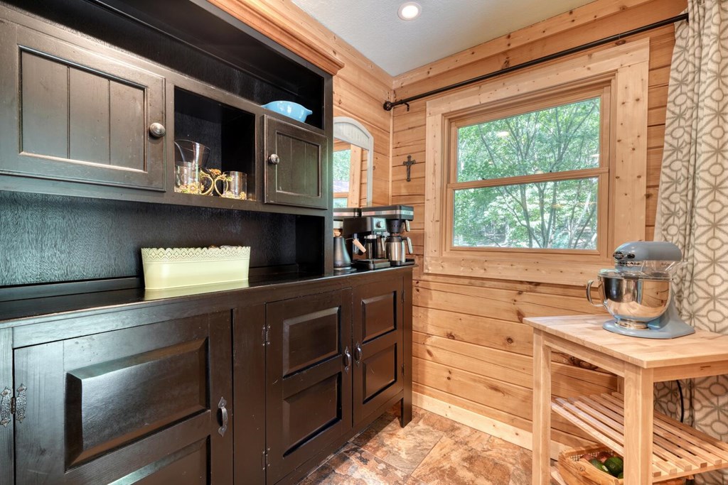 422369 Blairsville Residential