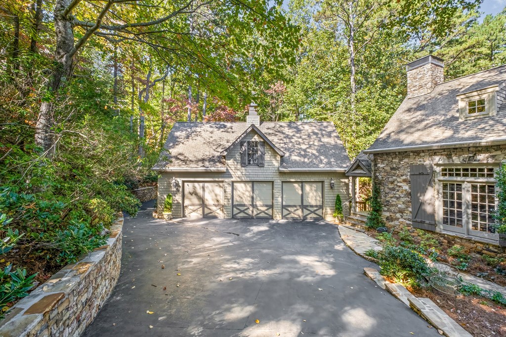 422371 Big Canoe Residential