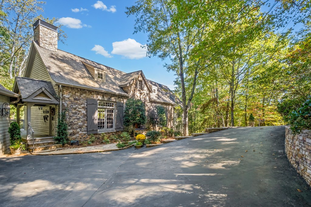 422371 Big Canoe Residential