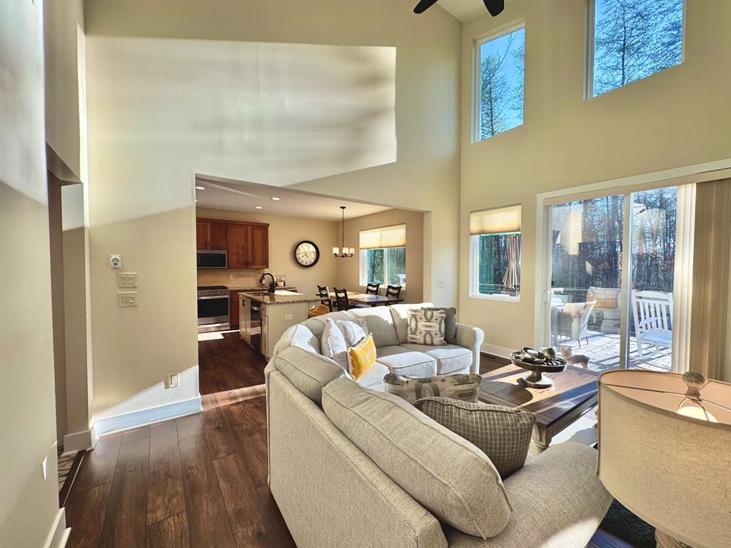 422372 Epworth Residential