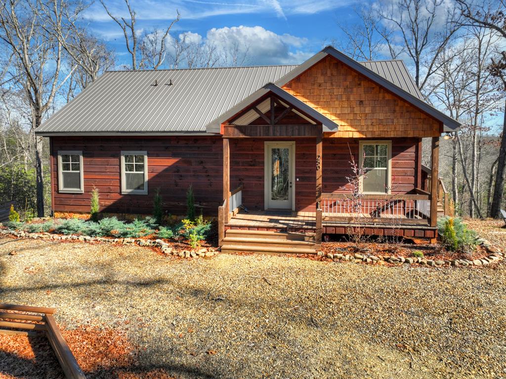 422382 Mineral Bluff Residential