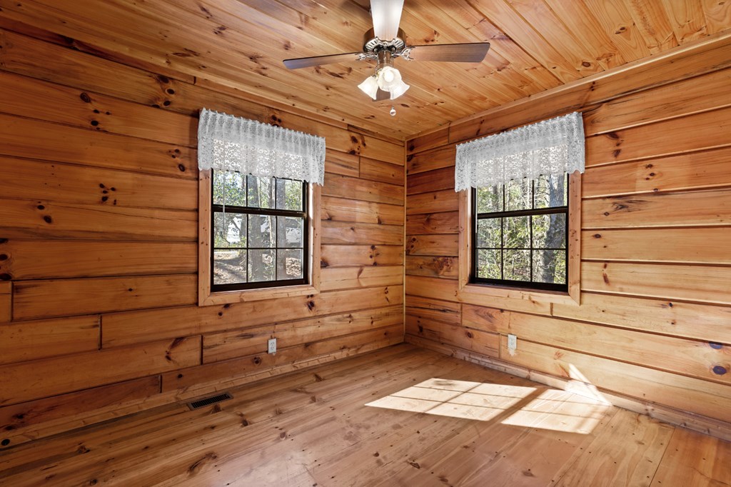 422395 Cherry Log Residential