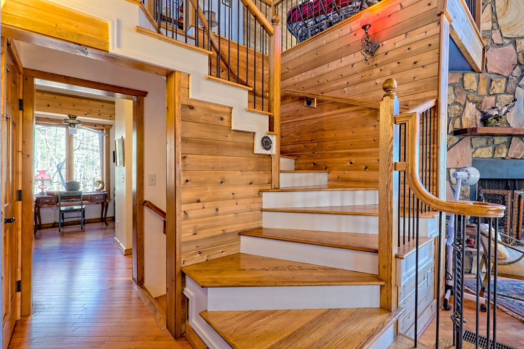 422399 Murphy Residential