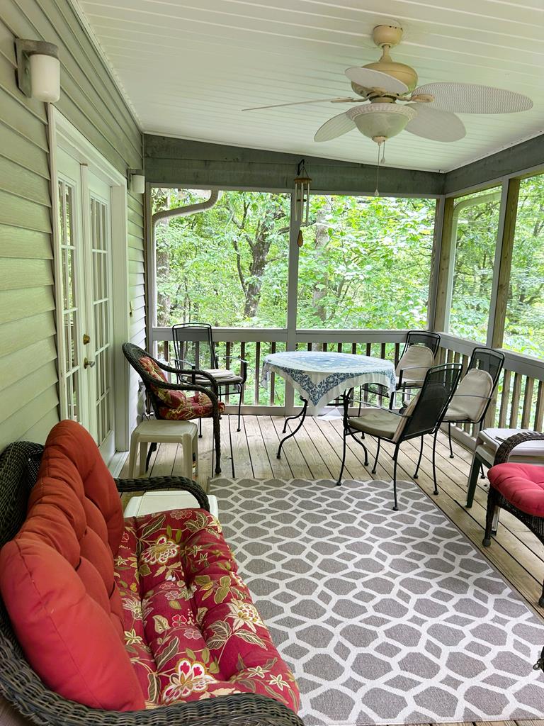 422408 Hayesville Residential