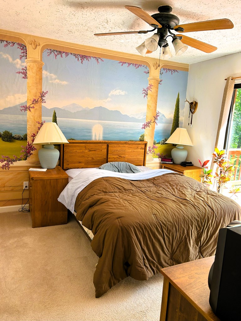 422411 Hayesville Residential