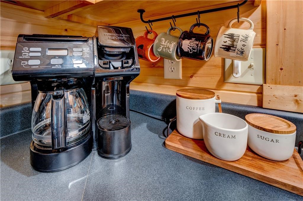 422421 Ellijay Residential