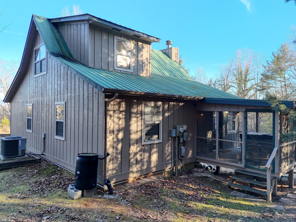 422427 Hayesville Residential